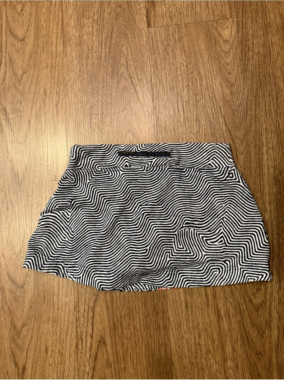 FPM Hot Shot Printed Mini Skort in Maze of Blooms Navy Combo size XS NWT